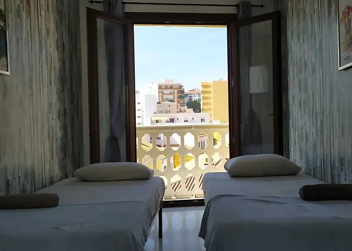 الشباب مالاغا سينترو مالقة