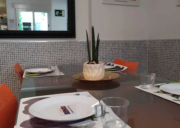بيت شباب الشباب مالاغا سينترو